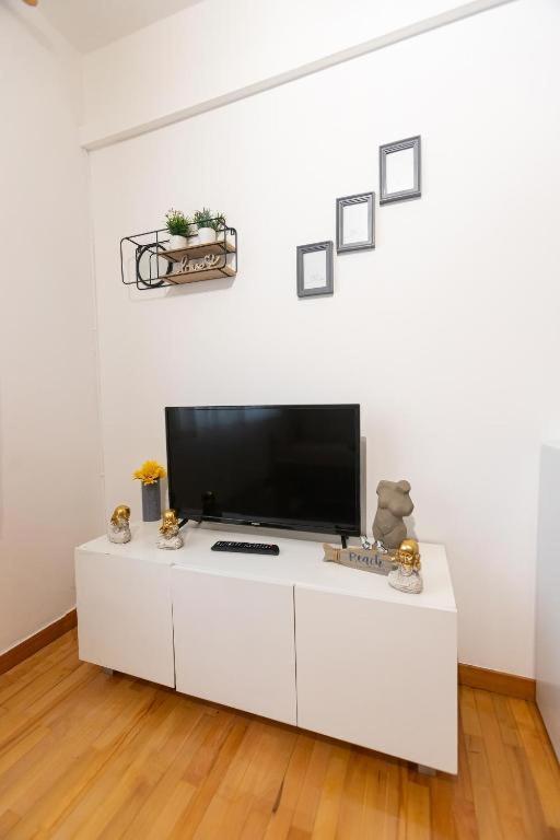 Light-2 Lovely Apartment In Tirana Exterior photo